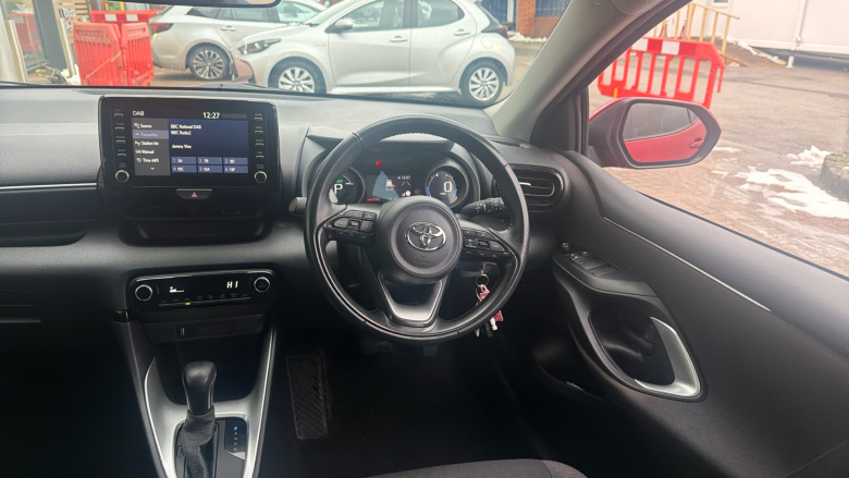 Toyota Yaris 1.5 Hybrid Design 5dr CVT Hybrid Hatchback